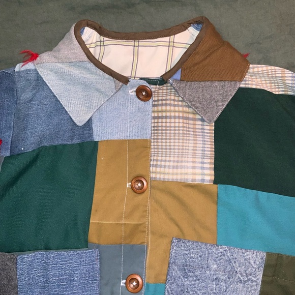handmade quilt coat denim patchwork barn jacket chore coat vintage wooden button - Picture 4 of 9